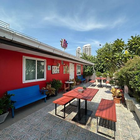 Bbhouse Phra Athit Hotel Bangkok Bagian luar foto